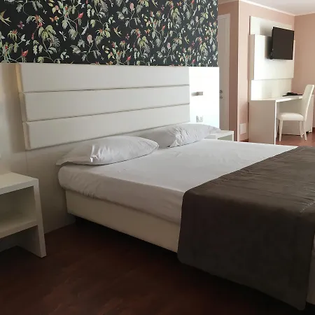 Hotel Formula & Puravita Rosolina