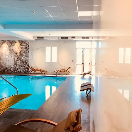 Formula & Puravita Hotel 4*